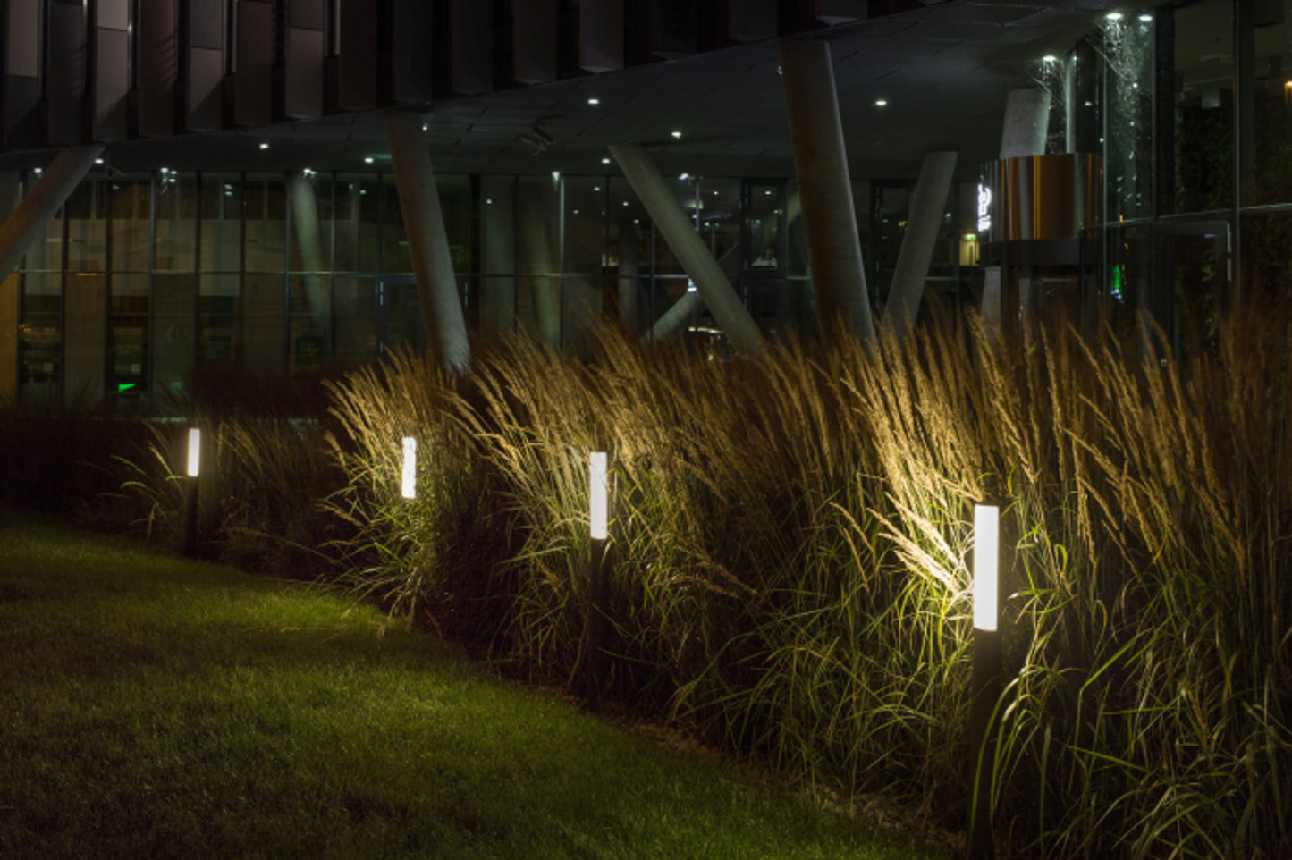 RENDL outdoor lamp VADIS 90 bollard anthracite grey 230V LED 8W IP54 3000K R10548 2