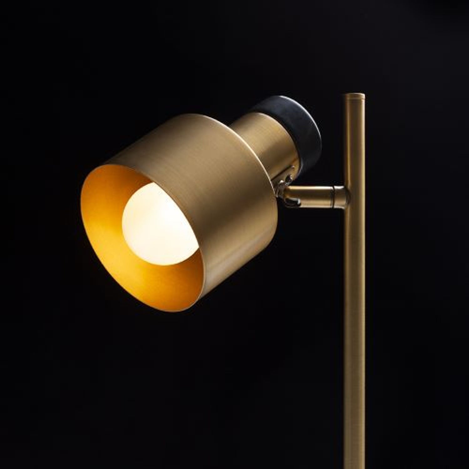Lampă masă LED